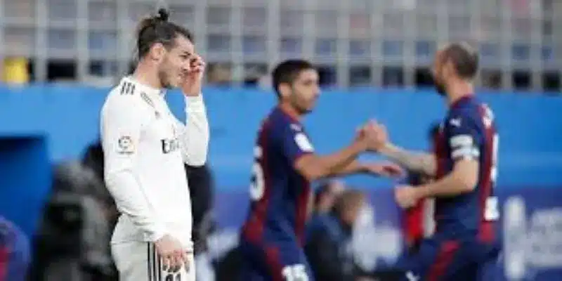 科威尔从球员到教练的蜕变历程：热爱不减，使命在肩- 九游体育